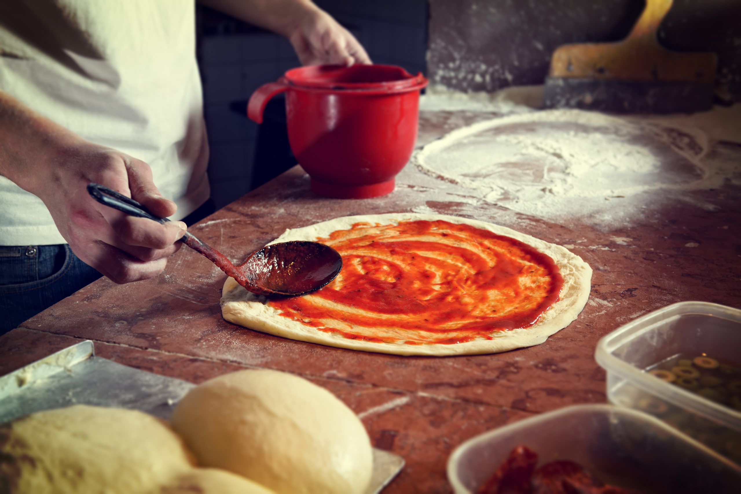 Fresh,Original,Italian,Raw,Pizza,,Preparation,In,Traditional,Style.